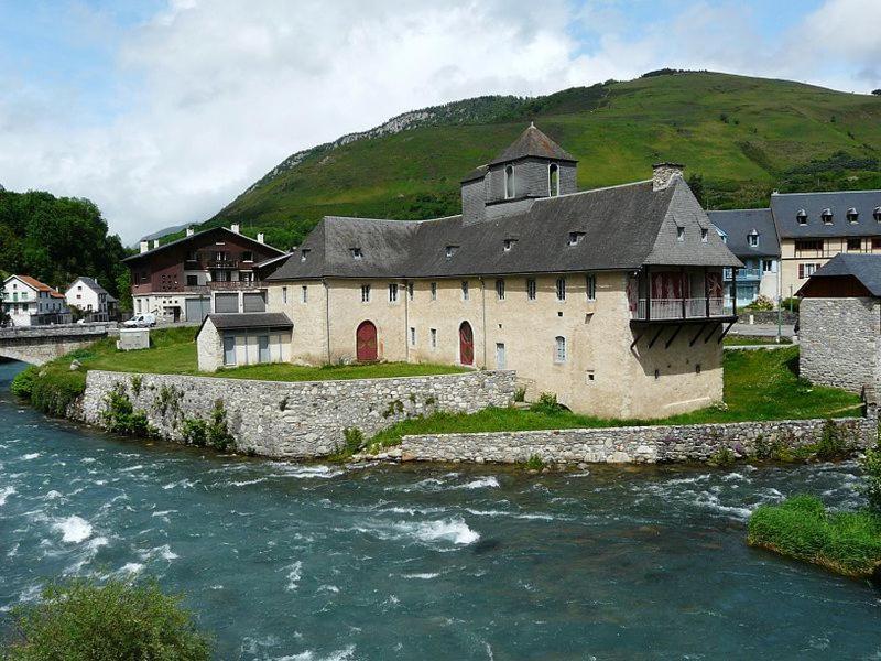 Agreable Maison Au Centre D'arreau Pour 8 Pers * Arreau
