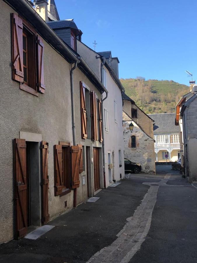 Agreable Maison Au Centre D'arreau Pour 8 Pers *